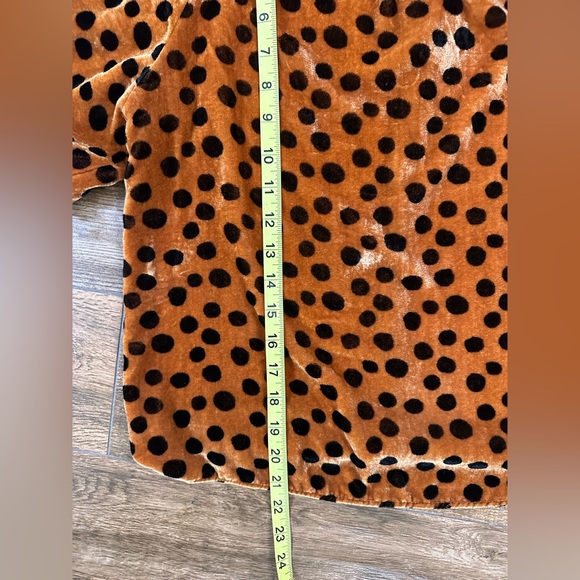 Velvet Memento Ruffle-Sleeve Top in Leopard Dot XS - Picture 4 of 11
